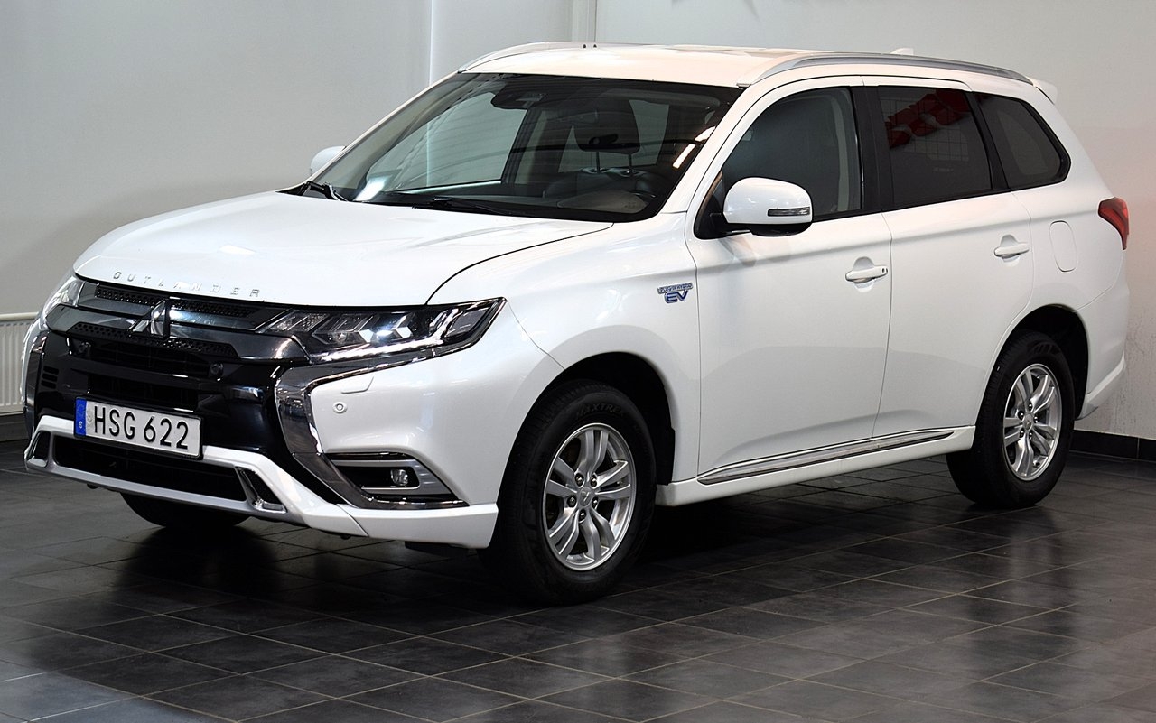 Mitsubishi Outlander 2019, bild 2/10