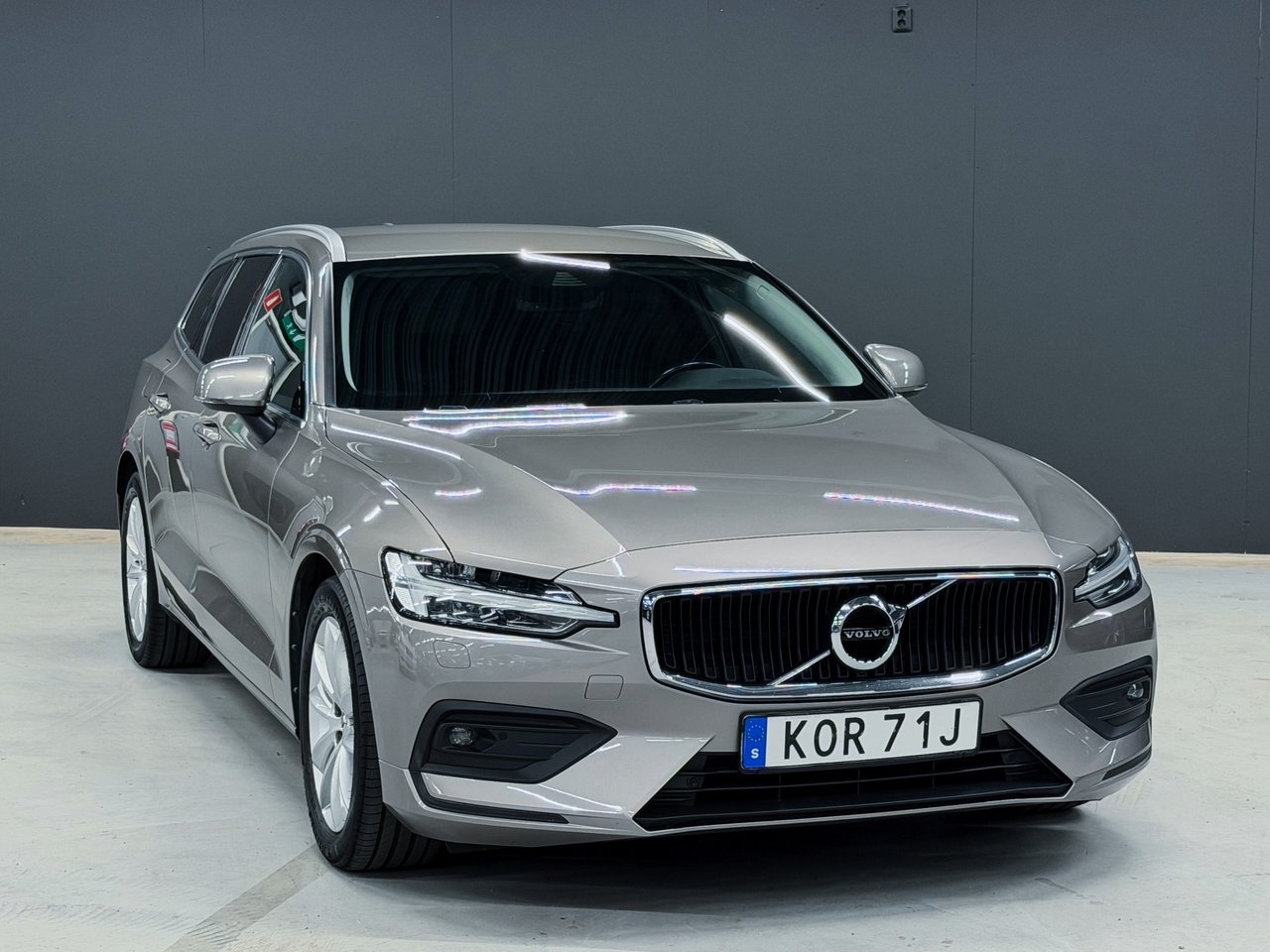 Volvo V60 2021, bild 6/16