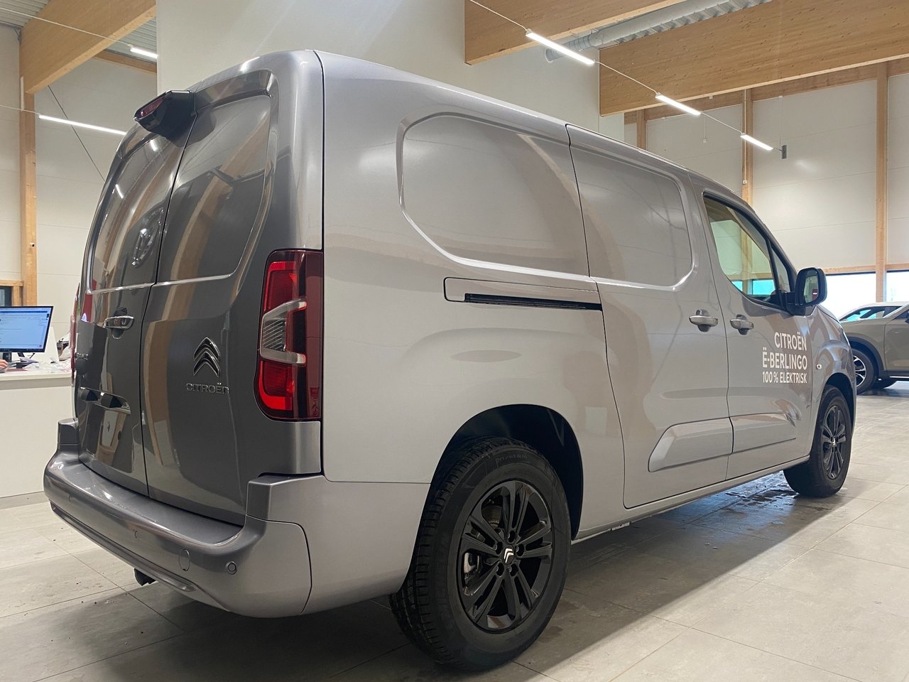 Citroen E-Berlingo 2023, photo 3/10