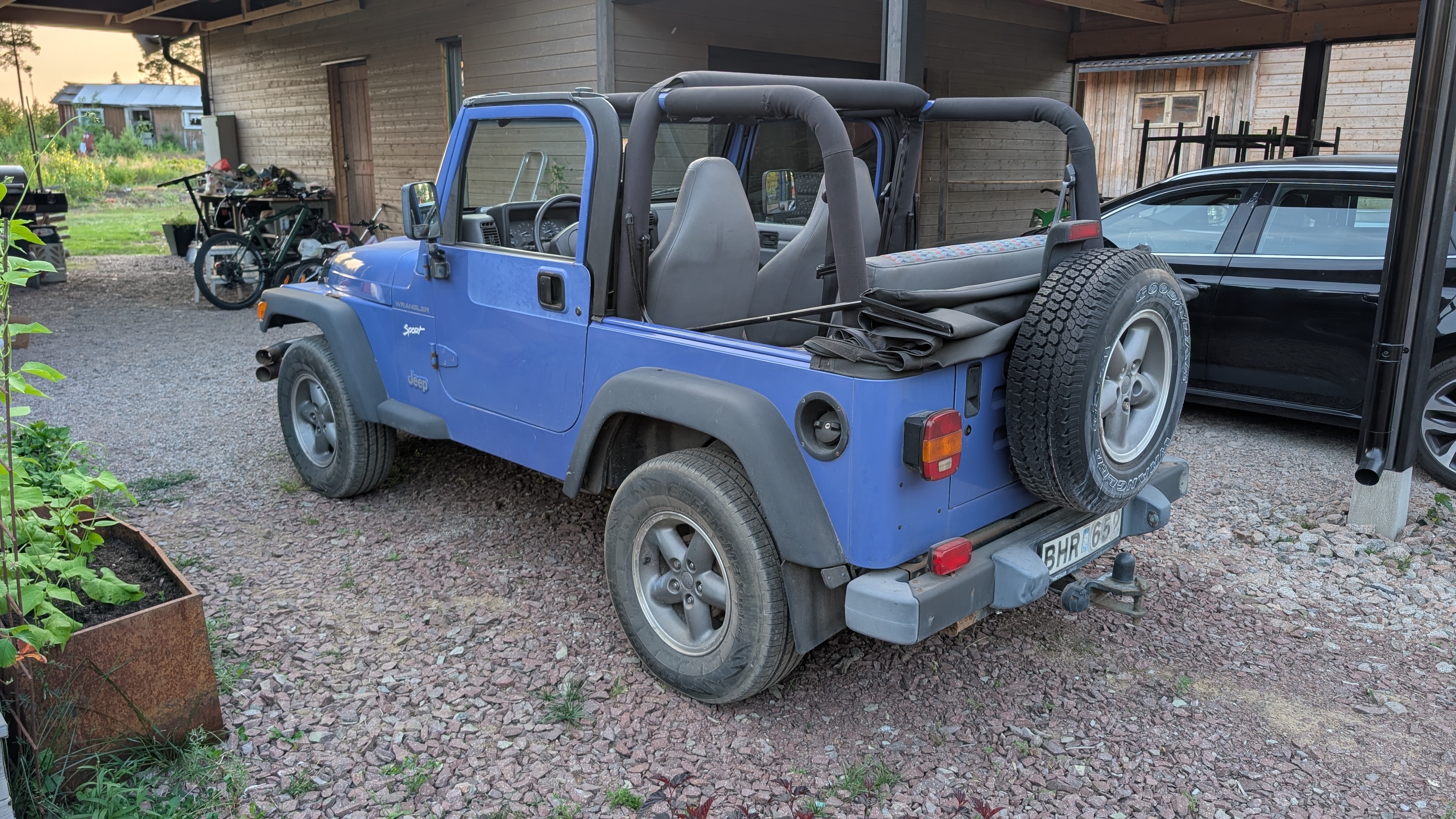 Jeep Wrangler 2.5 4WD Manuell 1997, bild 3/10