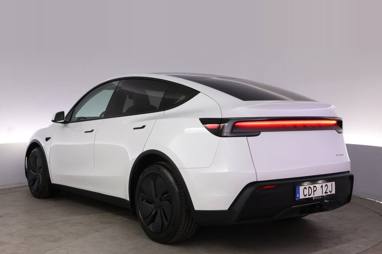 Tesla Model Y Long Range AWD Autopilot 2025, bild 4/10