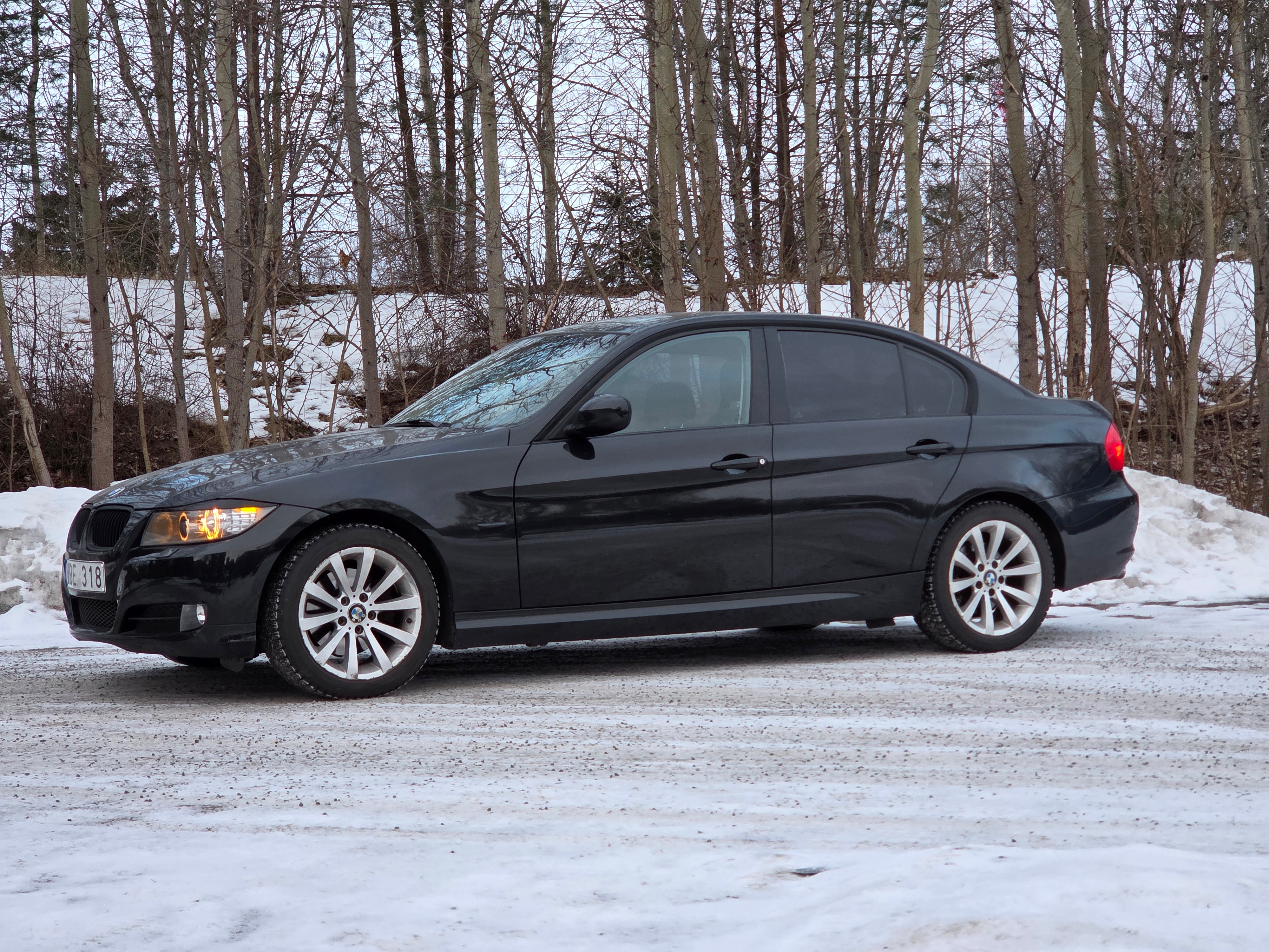 BMW 320 d Sedan Automatisk 2012, bild 3/10