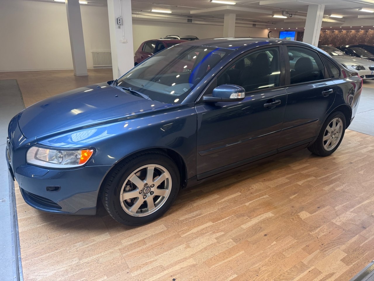 Volvo S40 2.4 automat, ej rost, nyservad 2009, bild 2/16