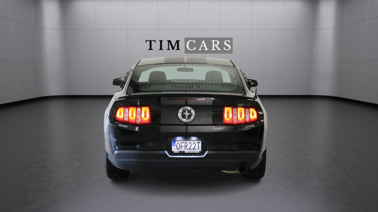 Ford Mustang V6 Automatisk 2010, bild 2/10