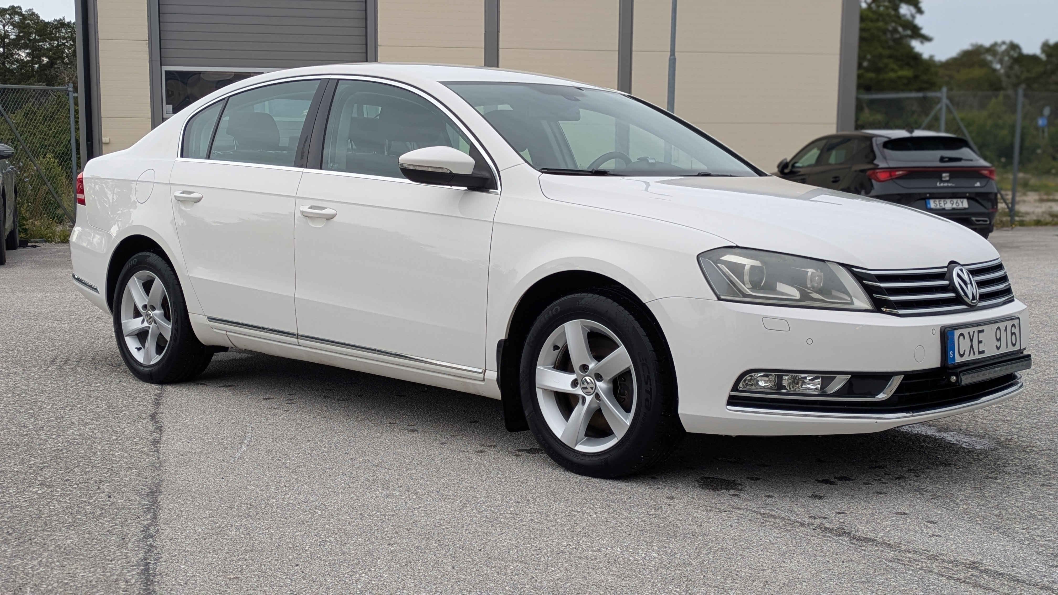 Volkswagen Passat 2012, bild 2/9