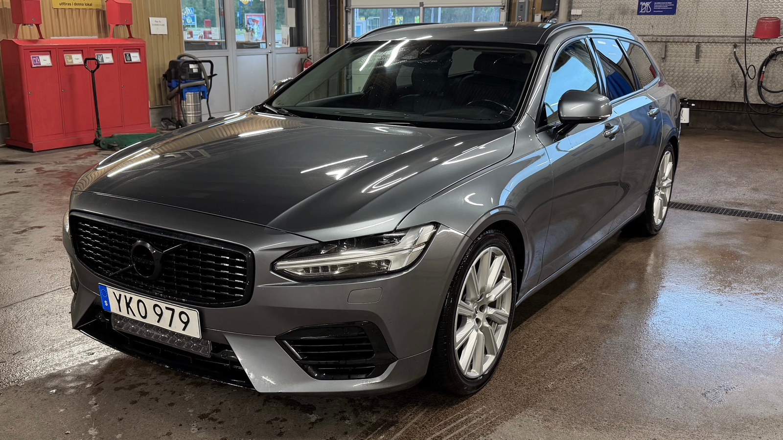 Volvo V90