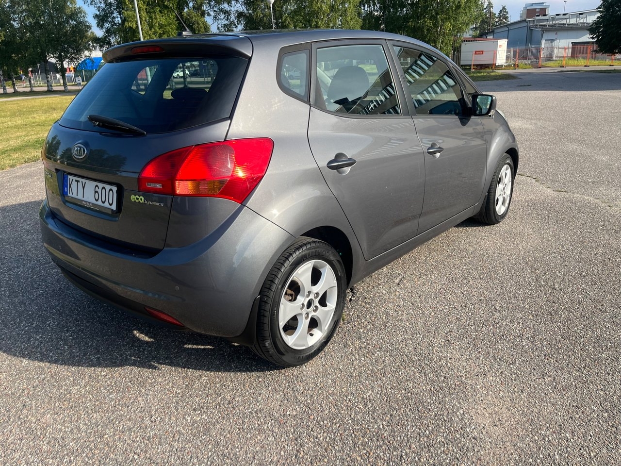 Kia Venga 1.4 CRDi ECO Comfort 2010, photo 5/10