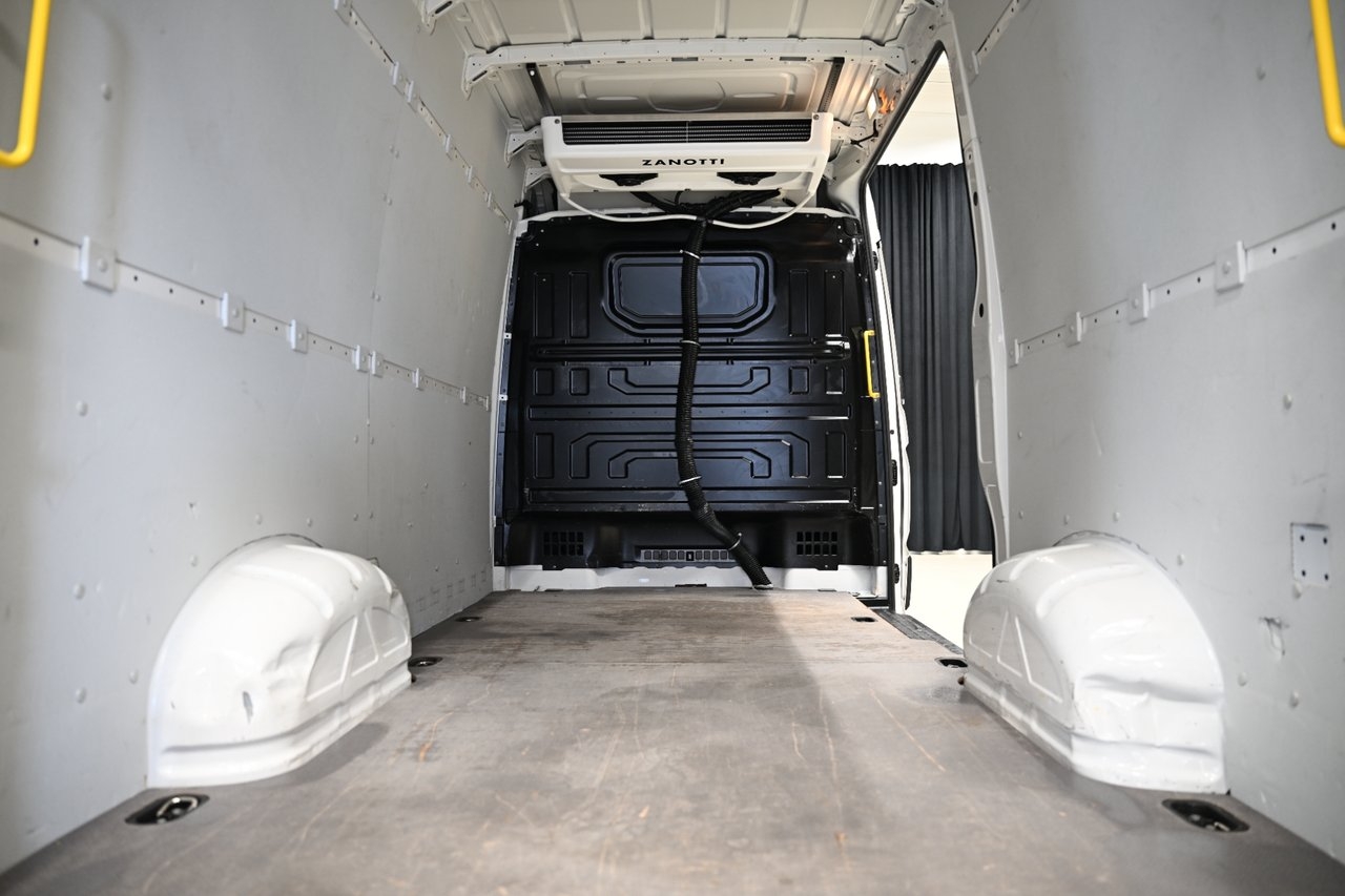 Volkswagen Crafter 177HK Automat 2024, bild 7/10