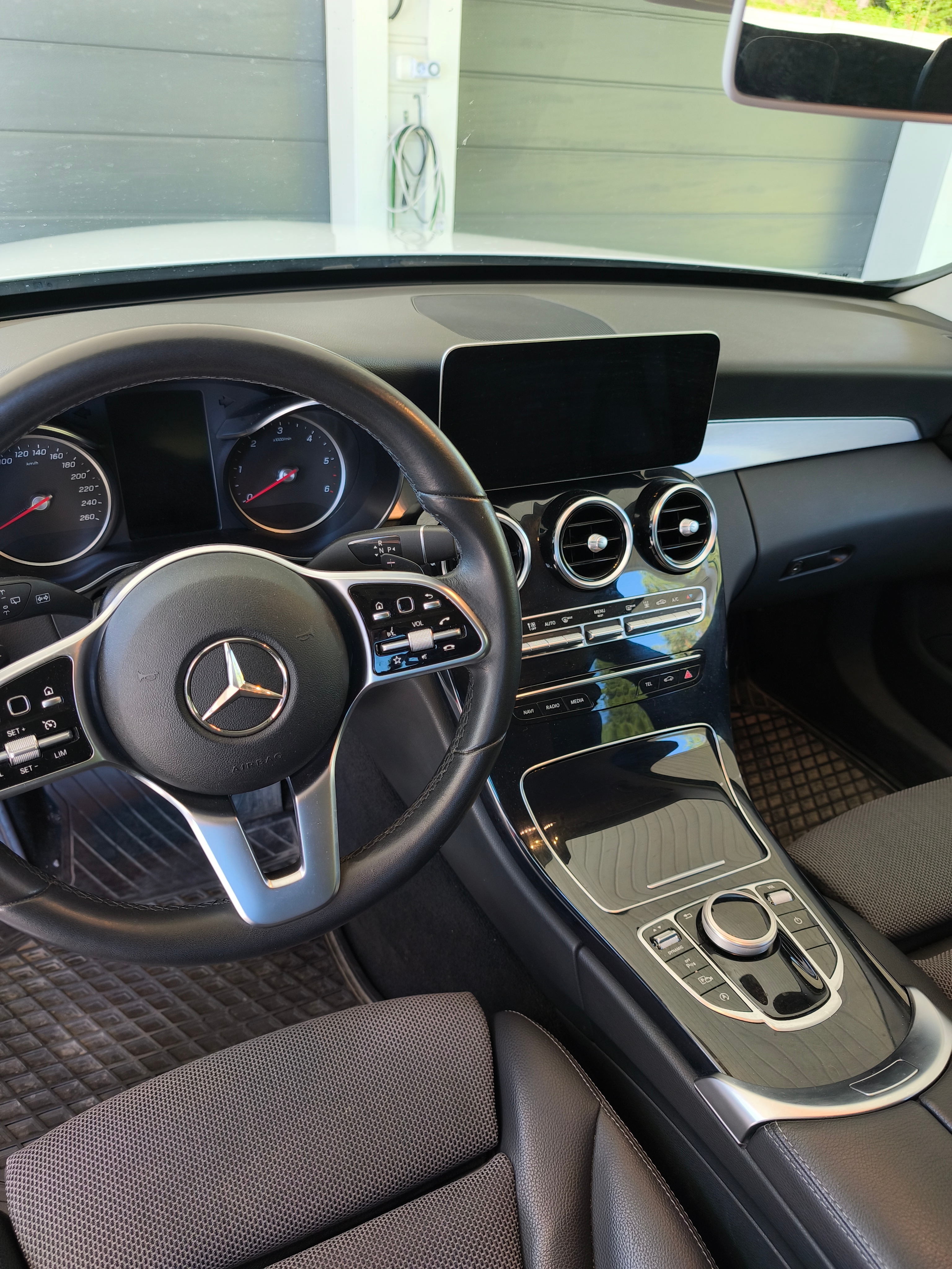 Mercedes-Benz C 220 T d 9G-Tronic 2019, bild 4/5