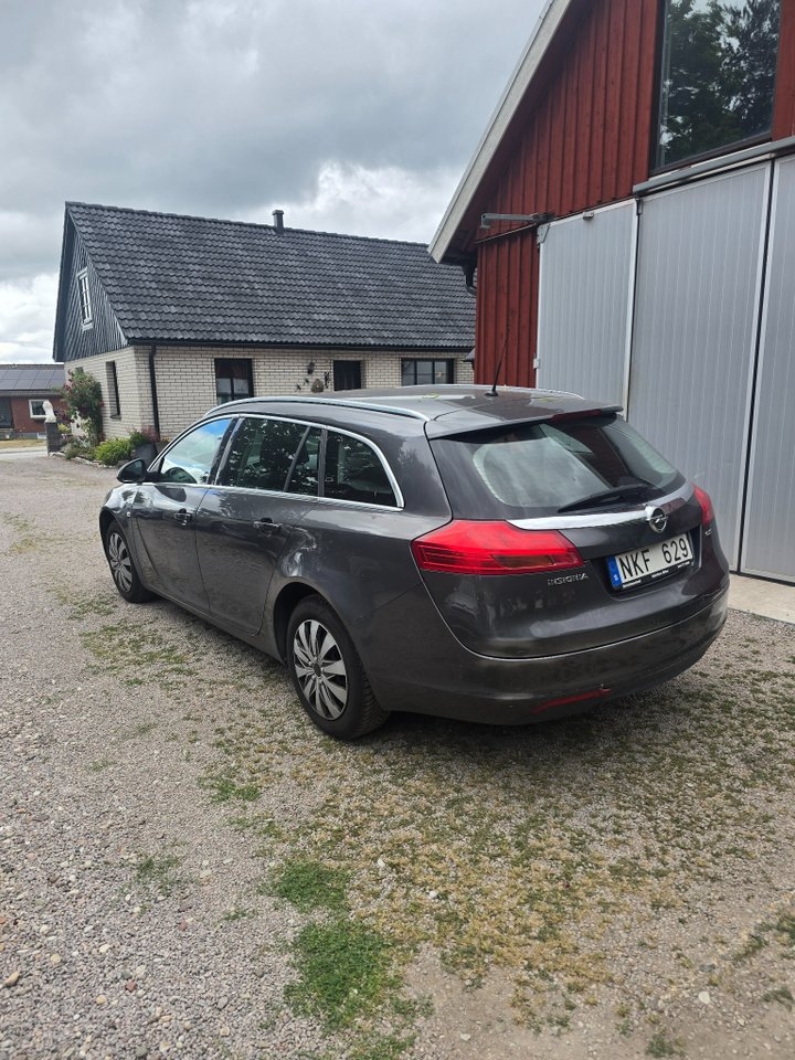 Opel Insignia 2010, bild 3/8