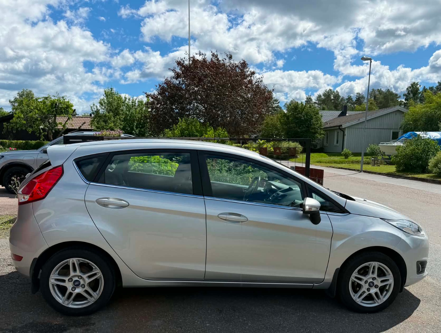 Ford Fiesta 5-dörrar 1.0 Manuell 2014, bild 2/9