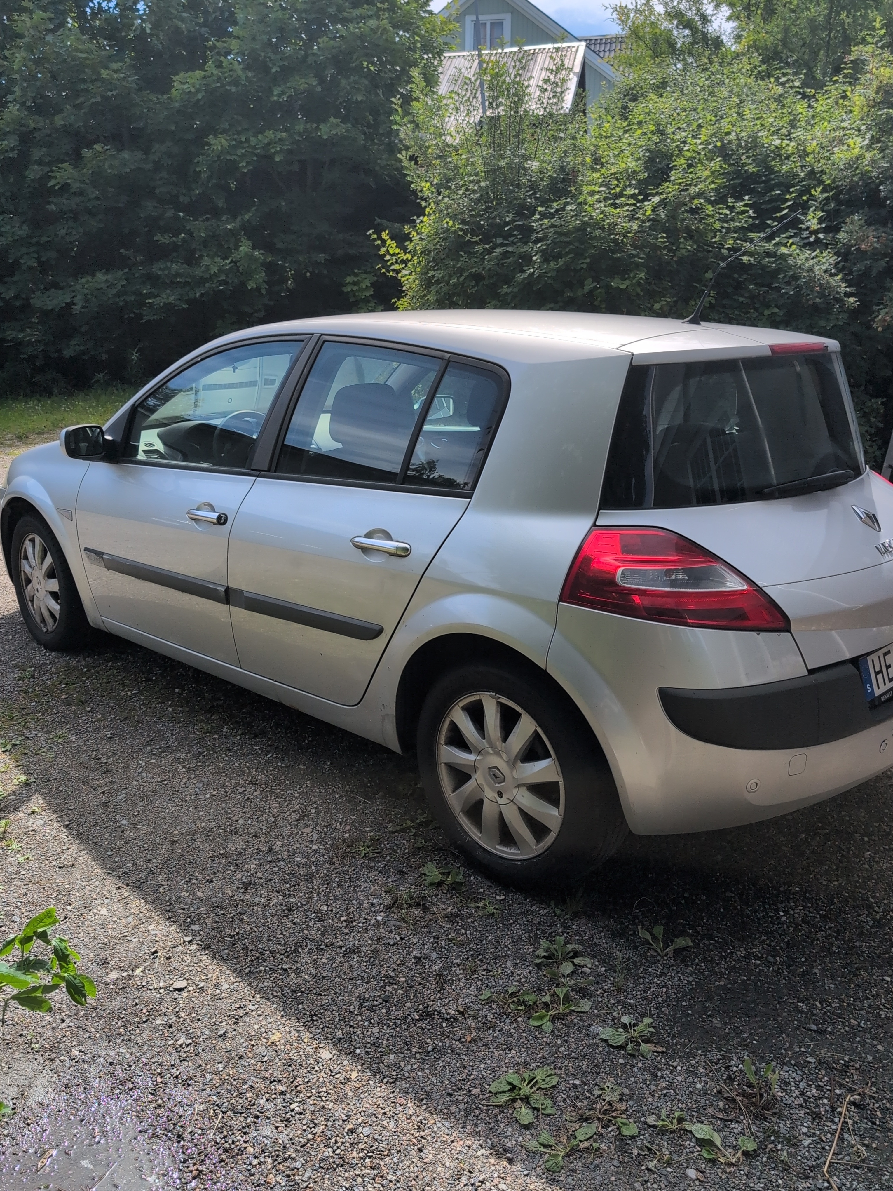 Renault Megane II 5-dörrar 2.0 Manuell 2006, bild 6/10