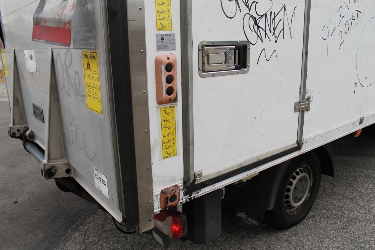 Mercedes-Benz Sprinter 2009, bild 4/10