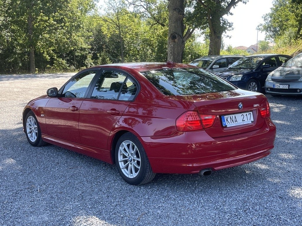 BMW 318 2010, photo 3/10
