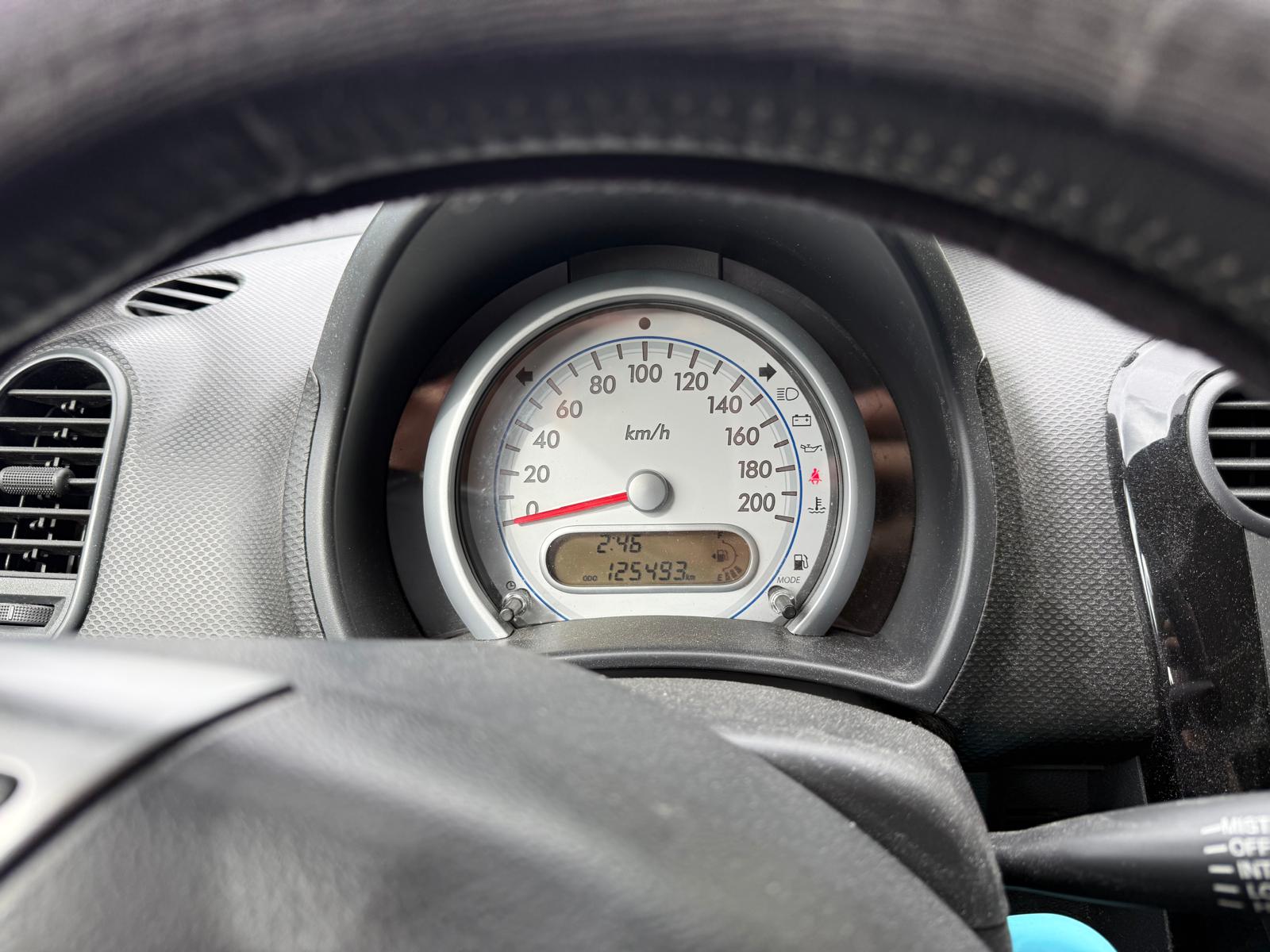 Suzuki Splash 1.0 DOHC 12V VVT Manuell 2009, bild 6/9