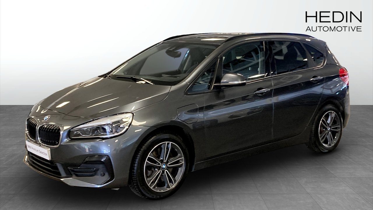 BMW 225