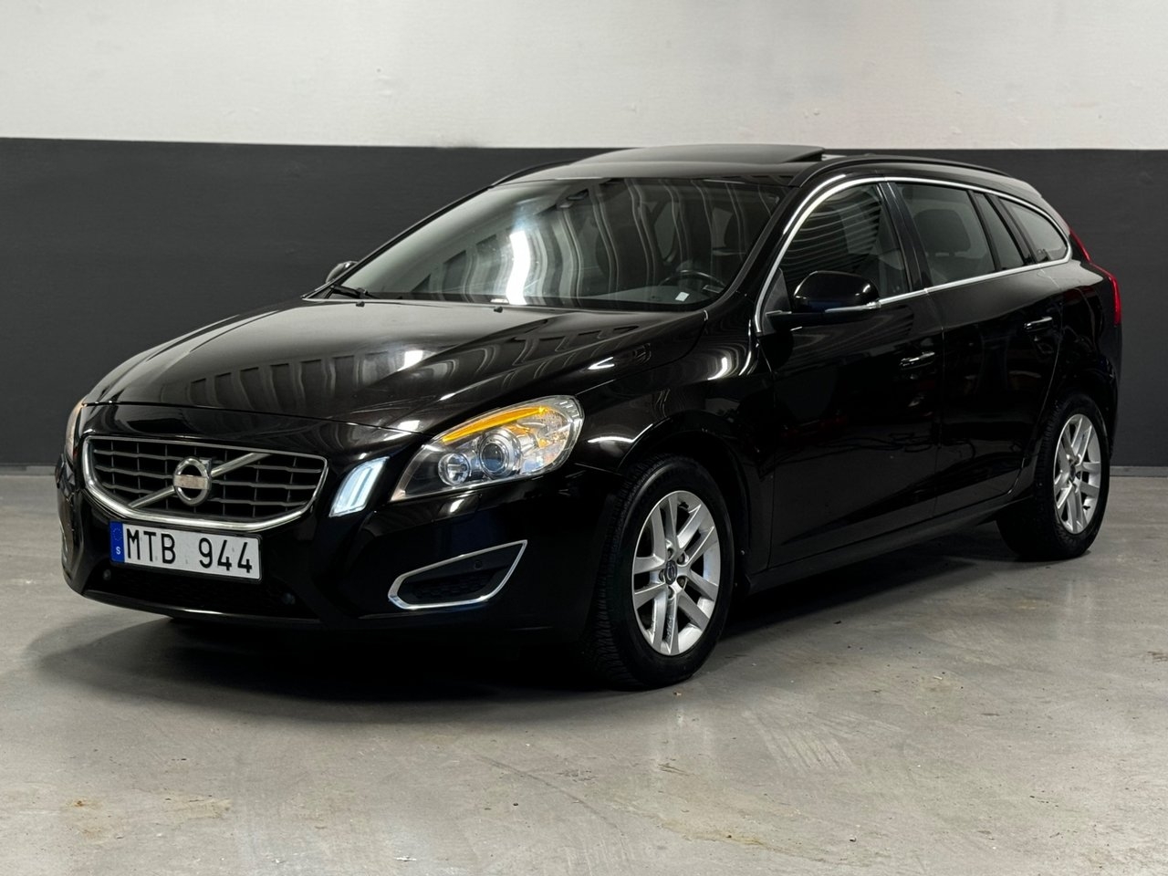 Volvo V60 D3 Geartronic Momentum Euro 5 2012, bild 5/10