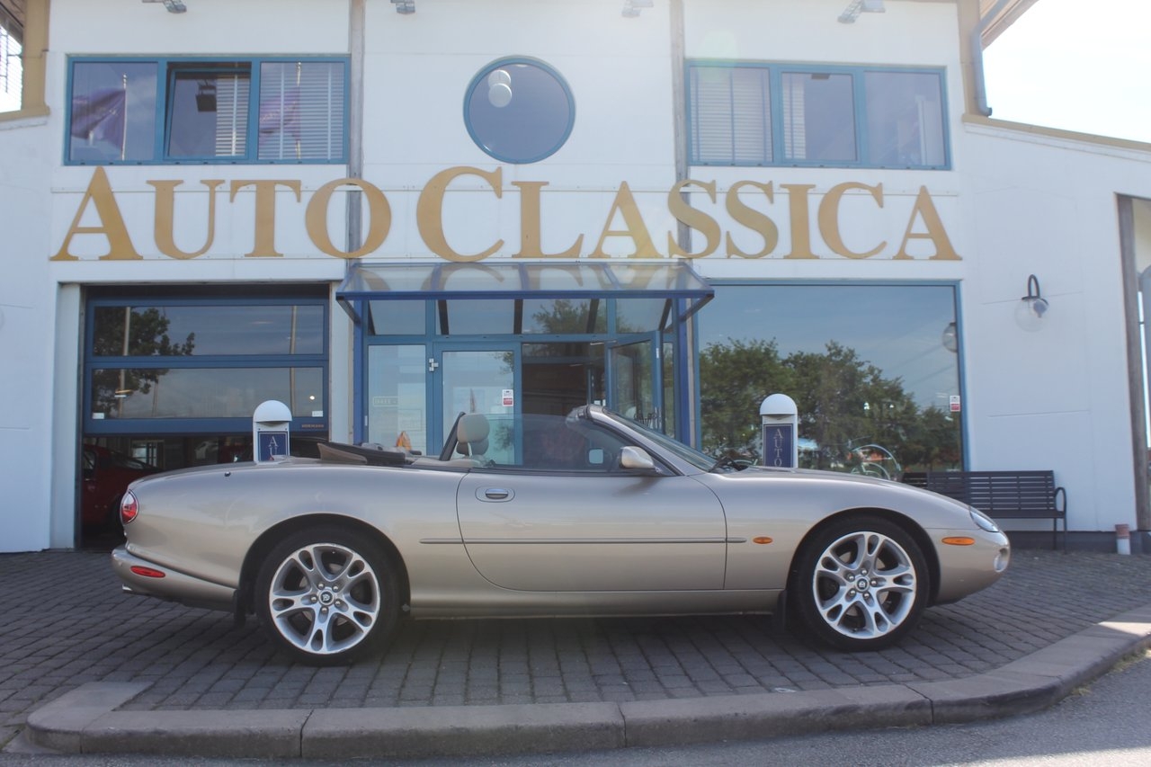 Jaguar XK