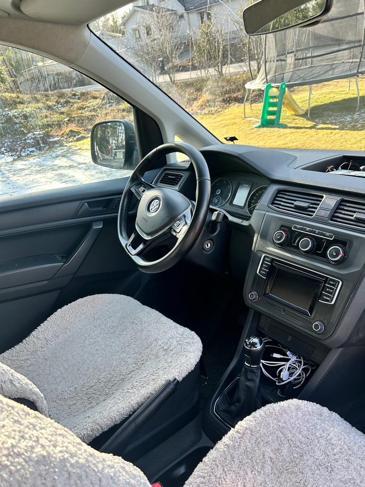 Volkswagen Caddy Van 2.0 TDI BMT Manuell 2017, bild 5/8