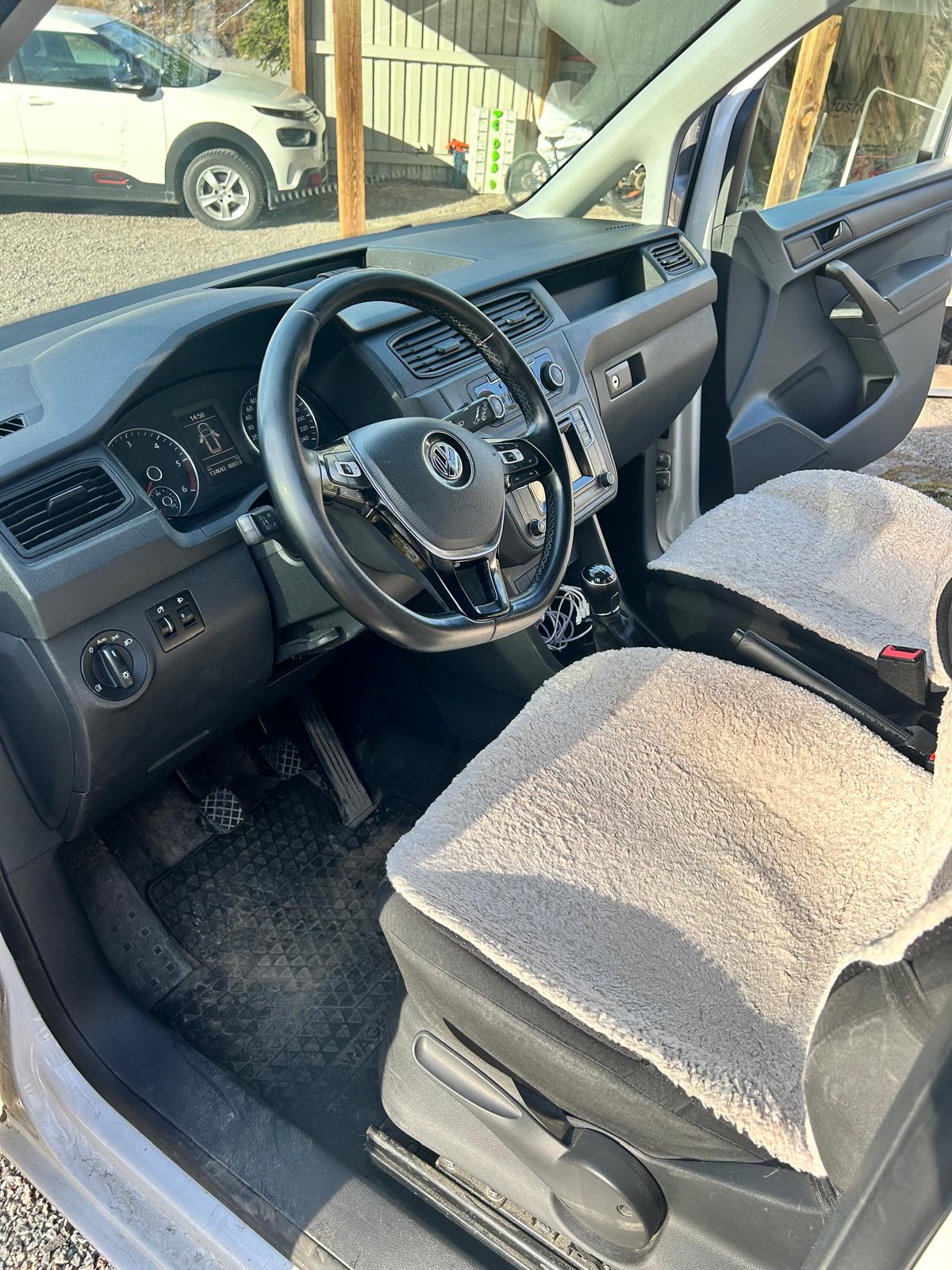 Volkswagen Caddy Van 2.0 TDI BMT Manuell 2017, bild 6/8