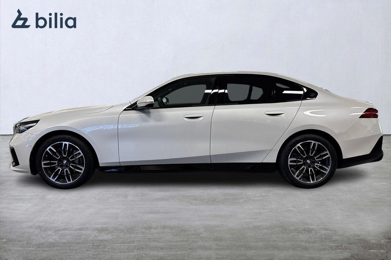 BMW i5 xDrive 40 Sedan M-sport 2026, bild 3/10