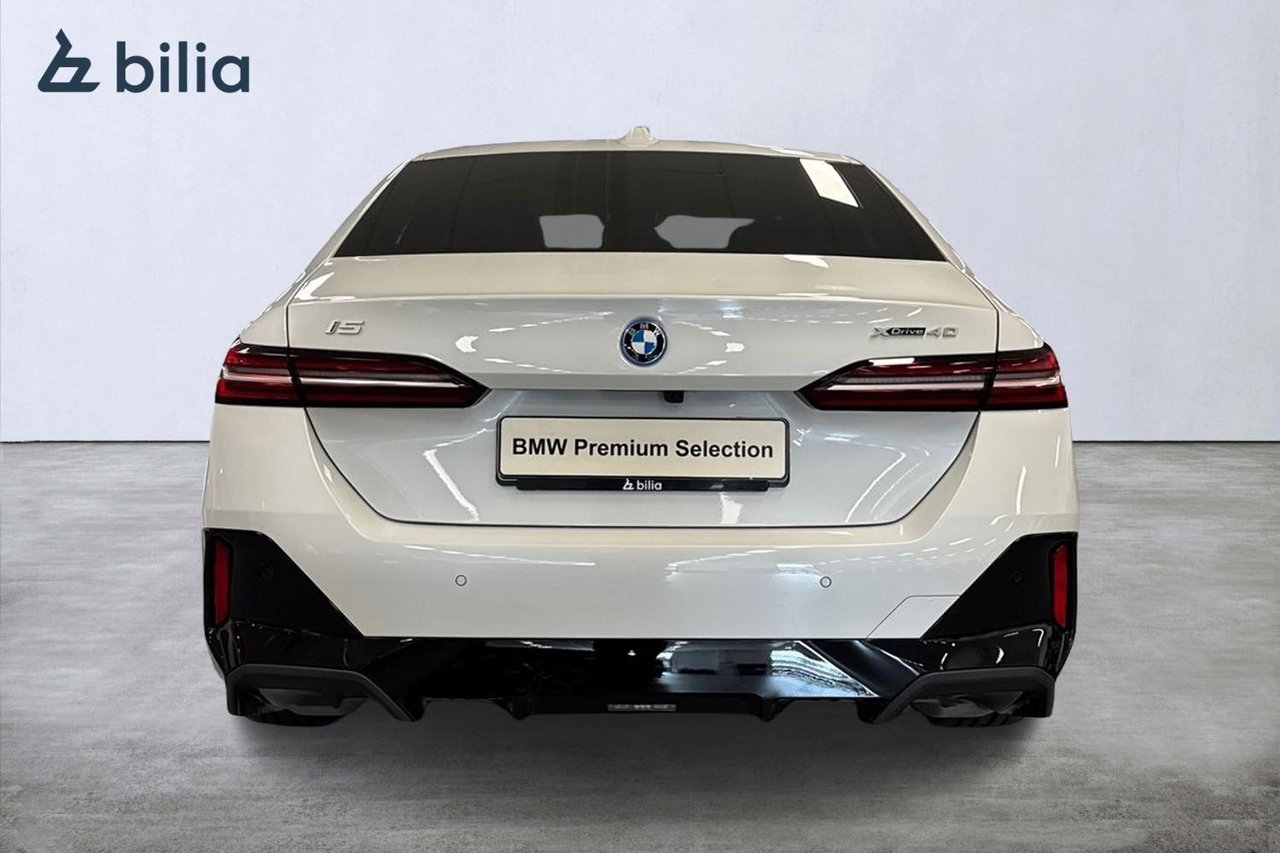 BMW i5 xDrive 40 Sedan M-sport 2026, bild 4/10