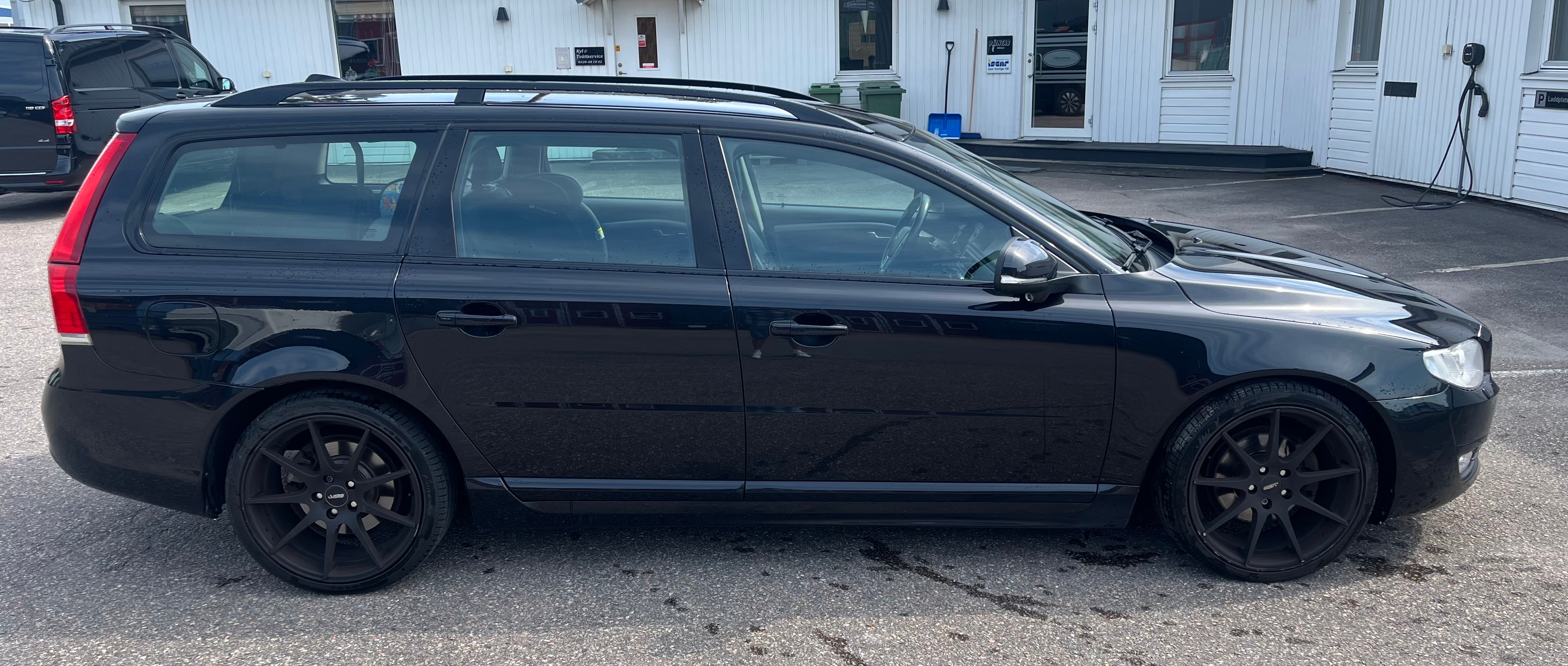 Volvo V70 D4 Manuell - Sport Edition 2015, bild 2/10