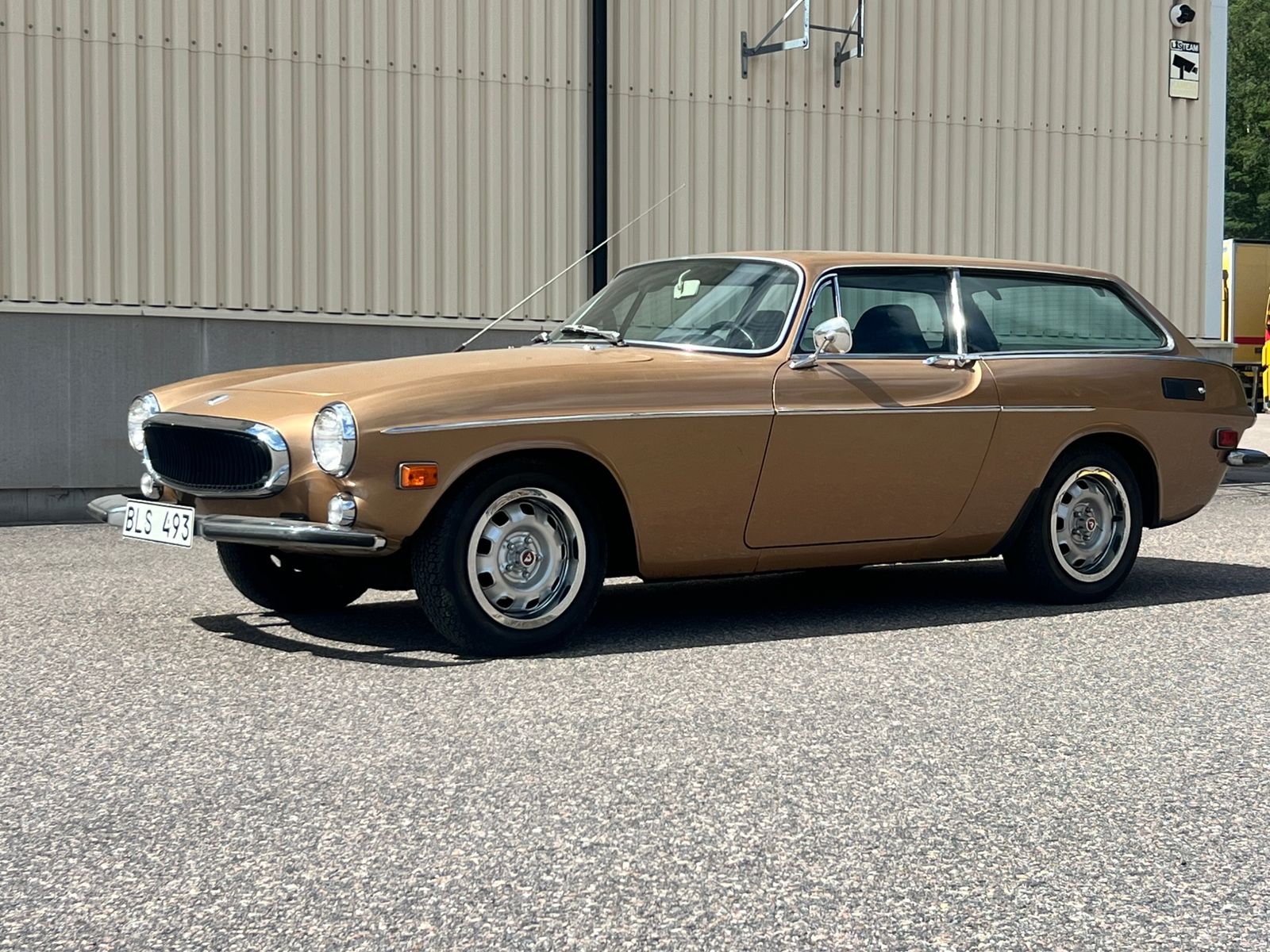 Volvo P1800