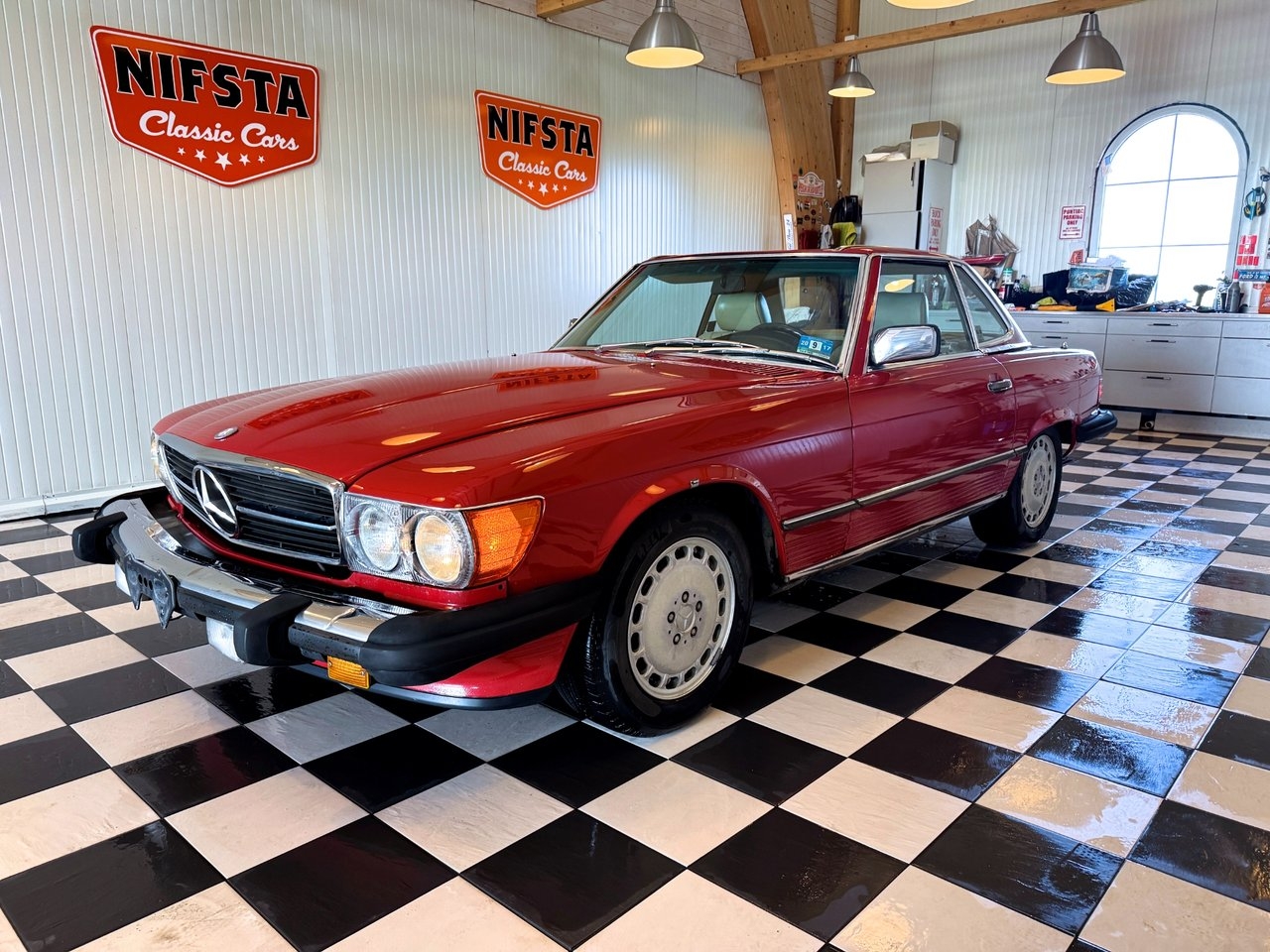 Mercedes-Benz SLR 560 1989, bild 2/10