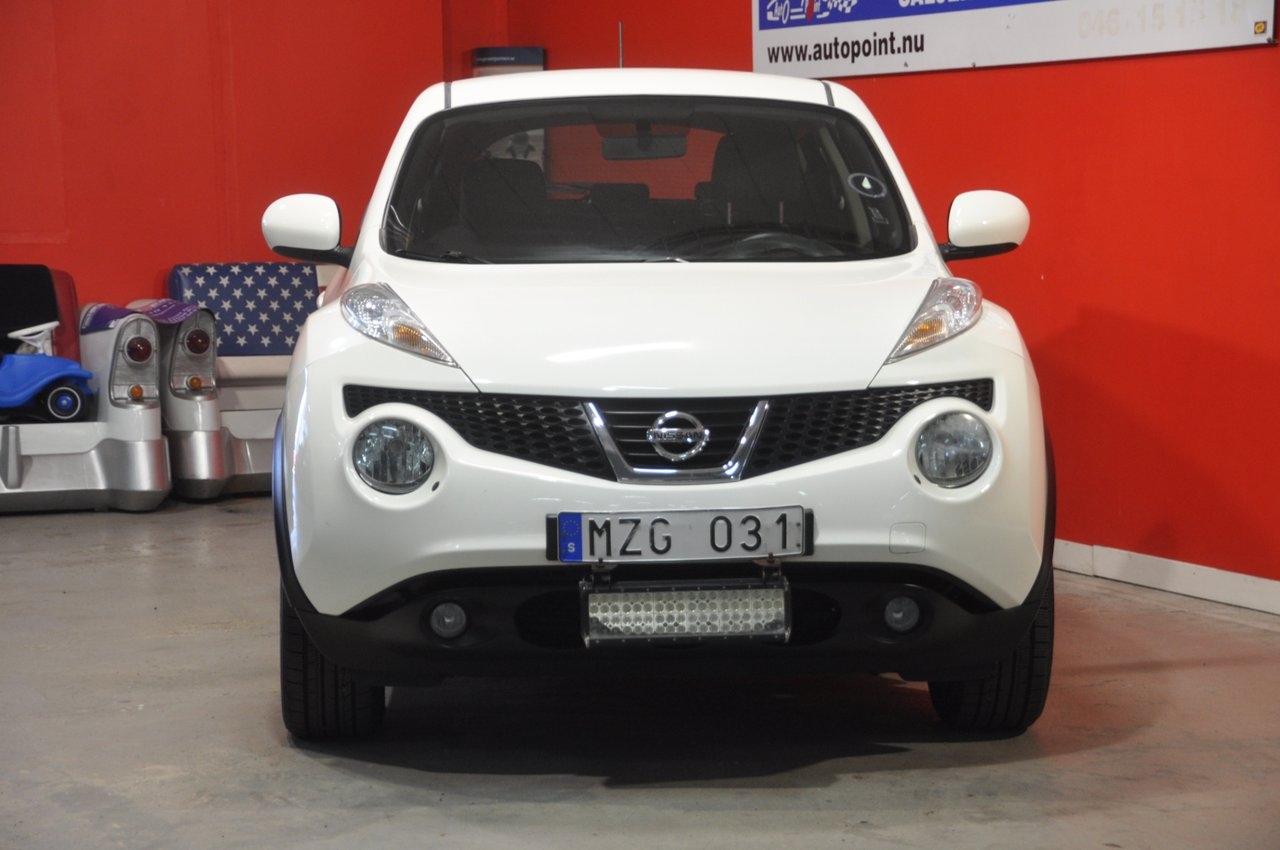 Nissan Juke 1.6 XTRONIC-CVT OBS 2012, bild 2/18