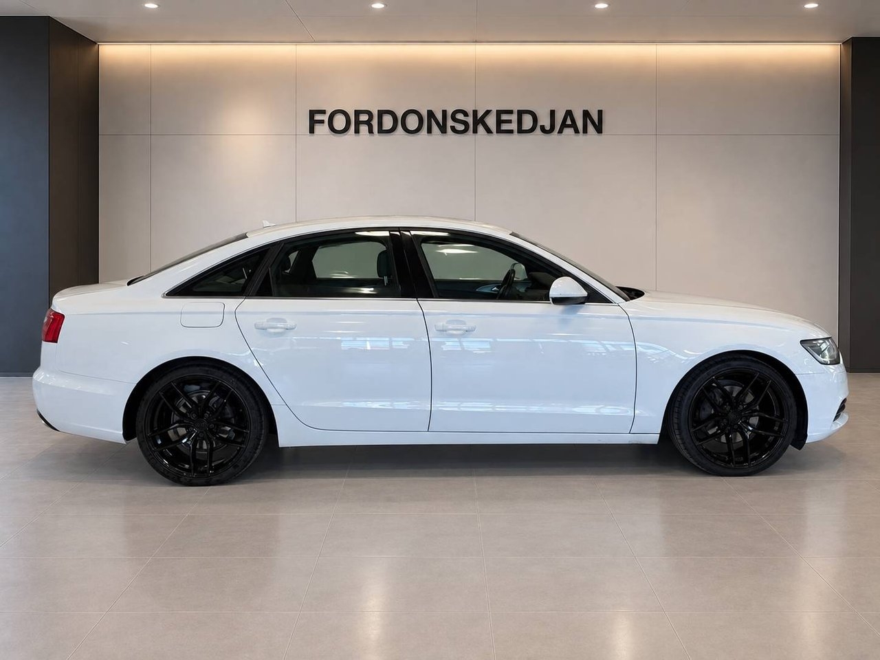 Audi A6 Sedan 2.0 TDI DPF Multitronic 2014, kuva 5/20