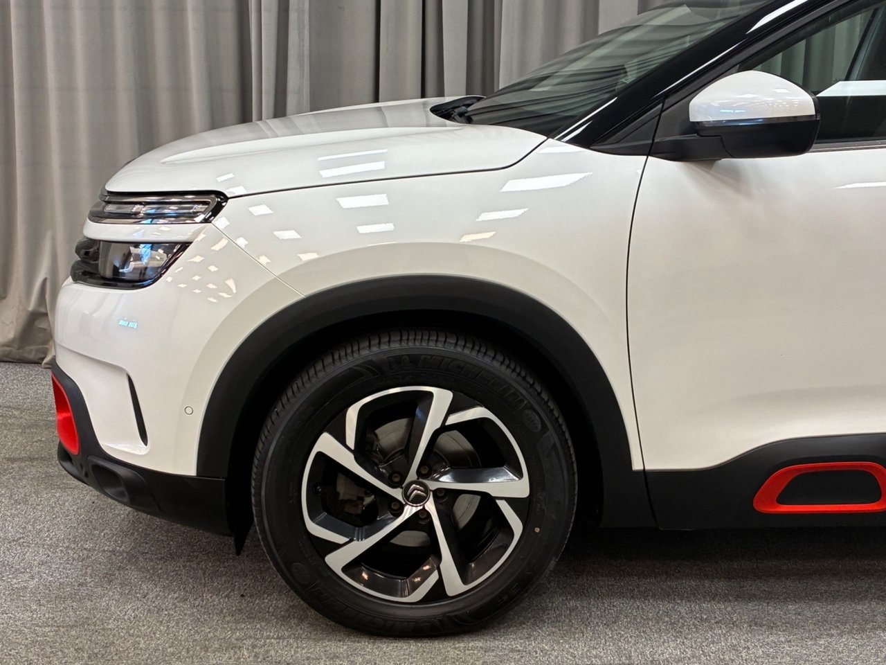 Citroen C5 Aircross 2019, photo 2/15