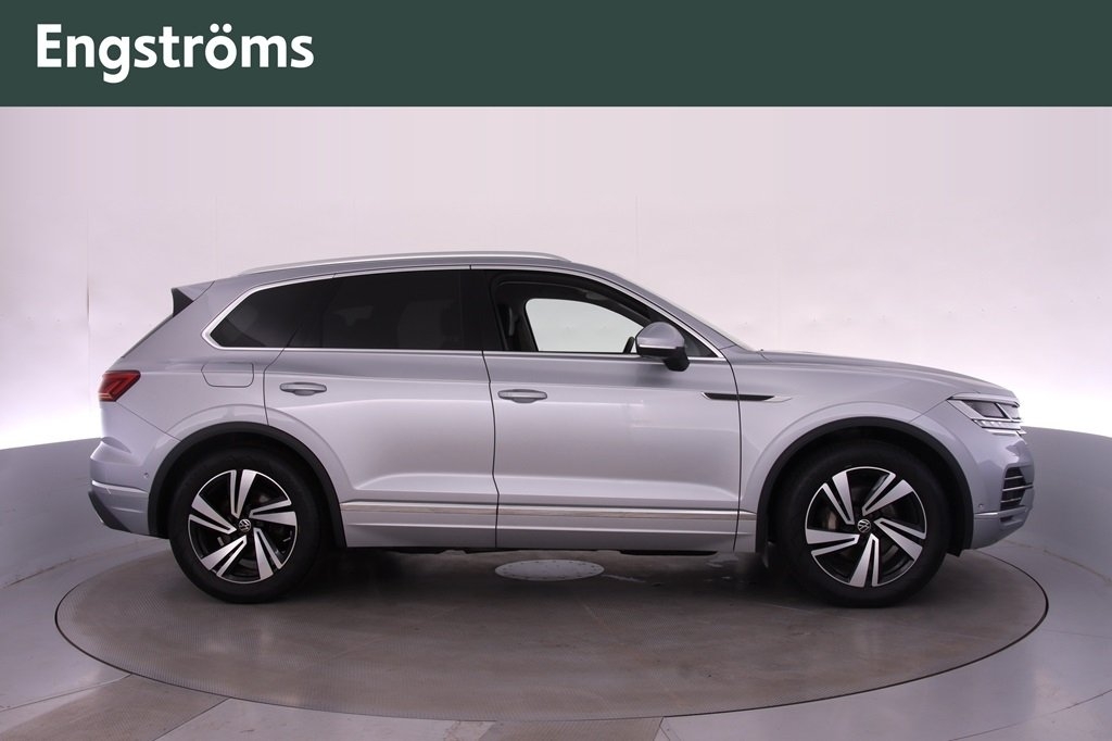 Volkswagen Touareg 2021, bild 2/10