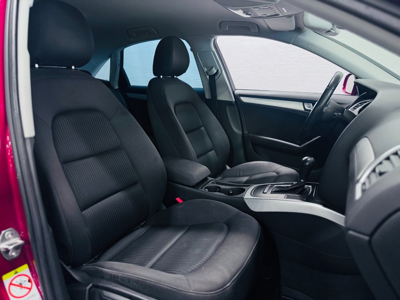 Audi A4 2010, bild 6/20