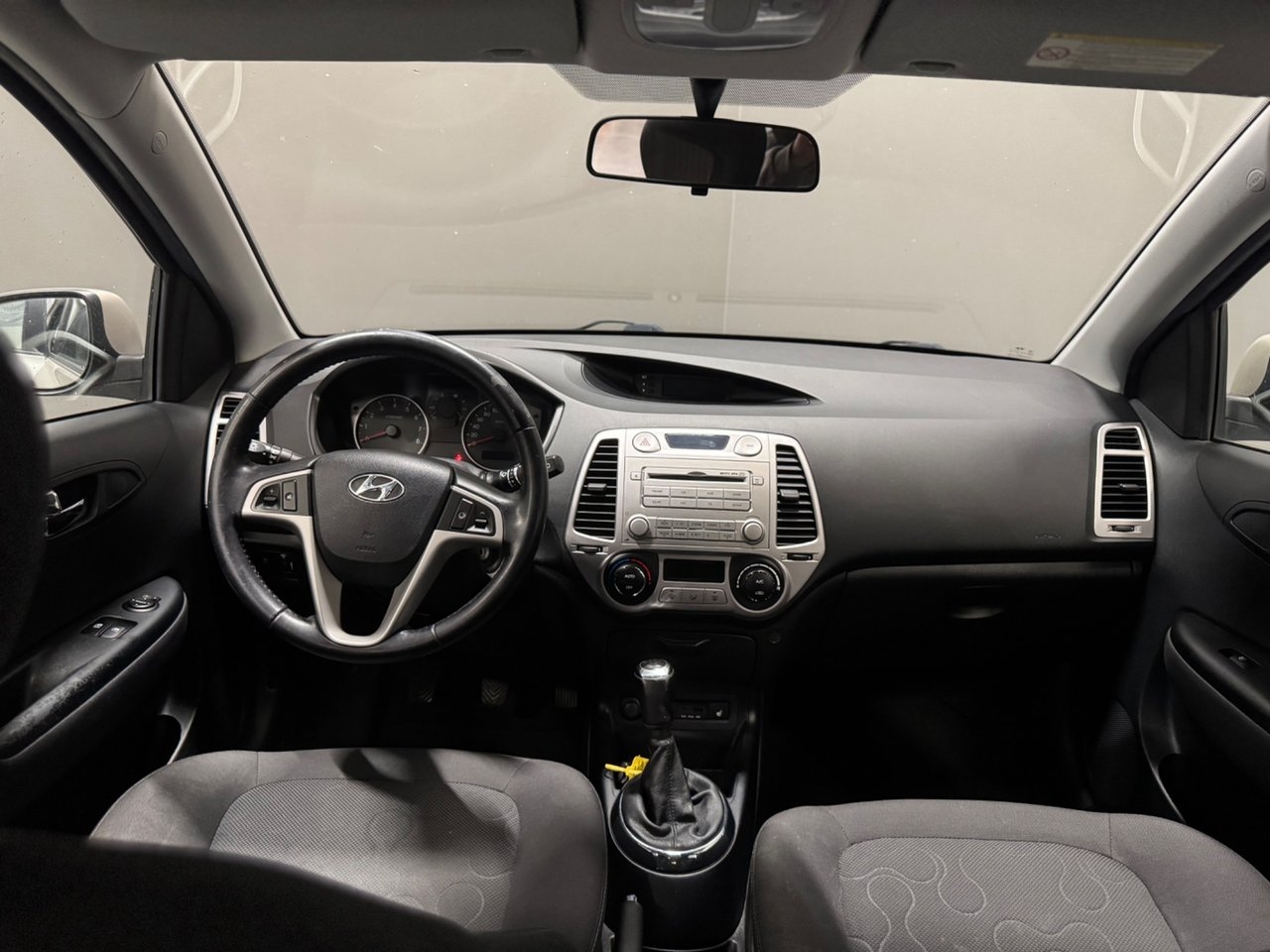 Hyundai i20 2011, bild 6/8