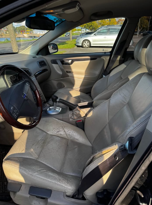 Volvo S60 2.4T Manuell 2003, bild 6/7