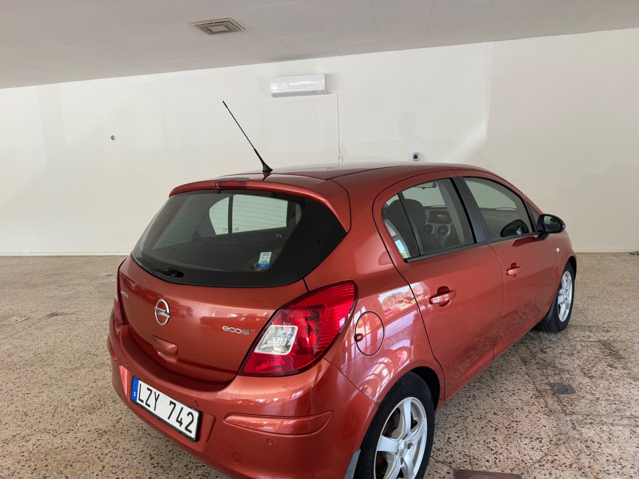 Opel Corsa 1.2 ecoFLEX Enjoy 2012, bild 3/5
