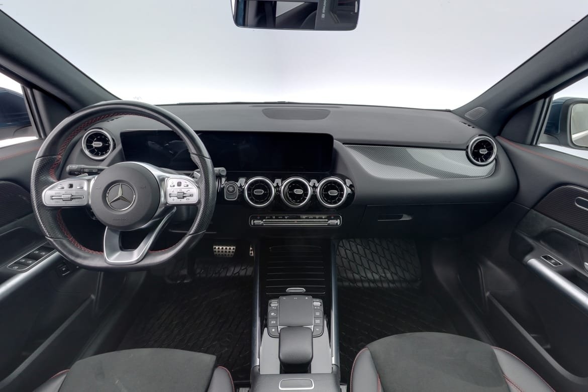 Mercedes-Benz GLA 250 AMG-Line 8G-DCT 2023, photo 7/17