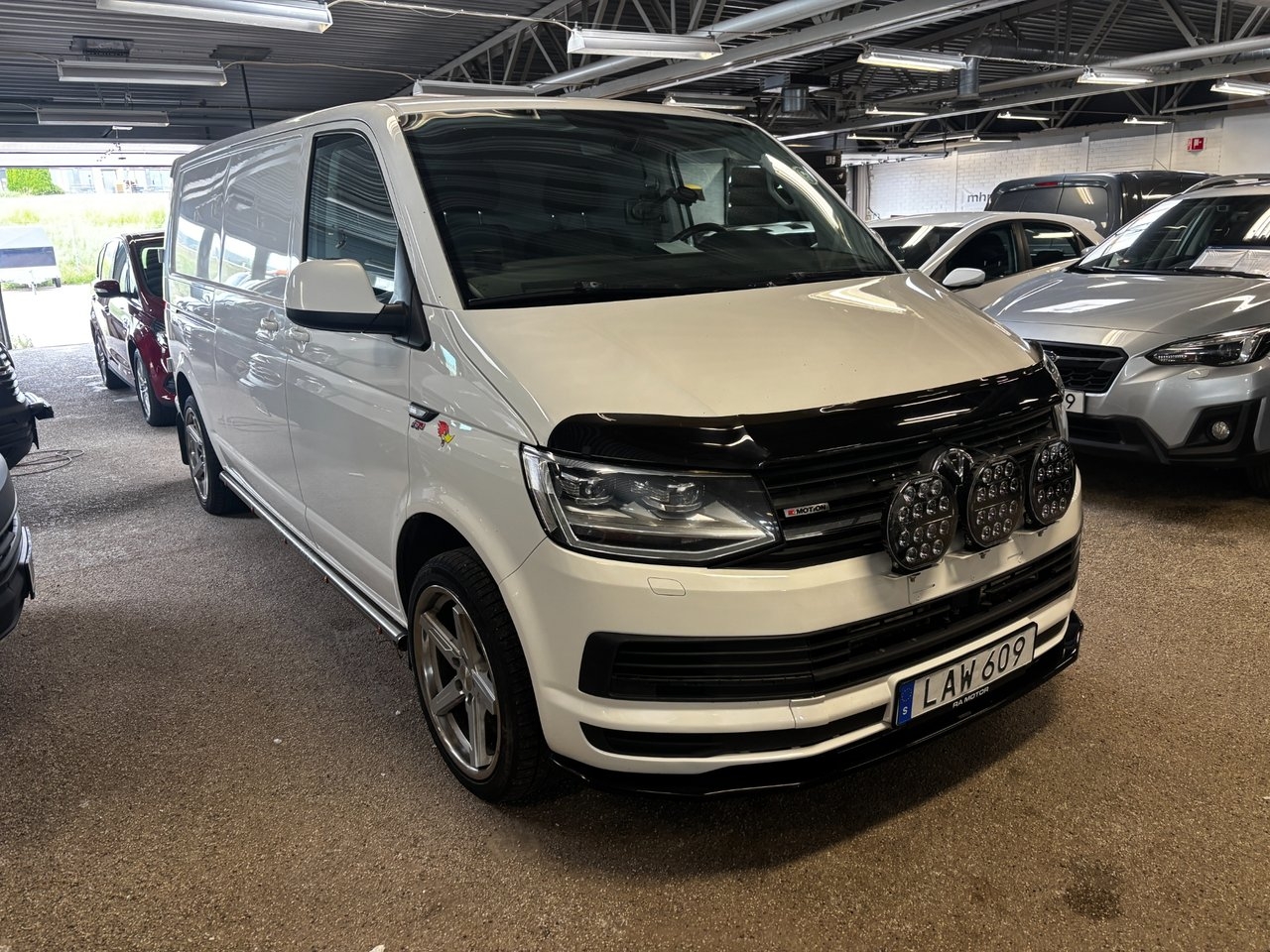 Volkswagen Transporter 2017, bild 2/6