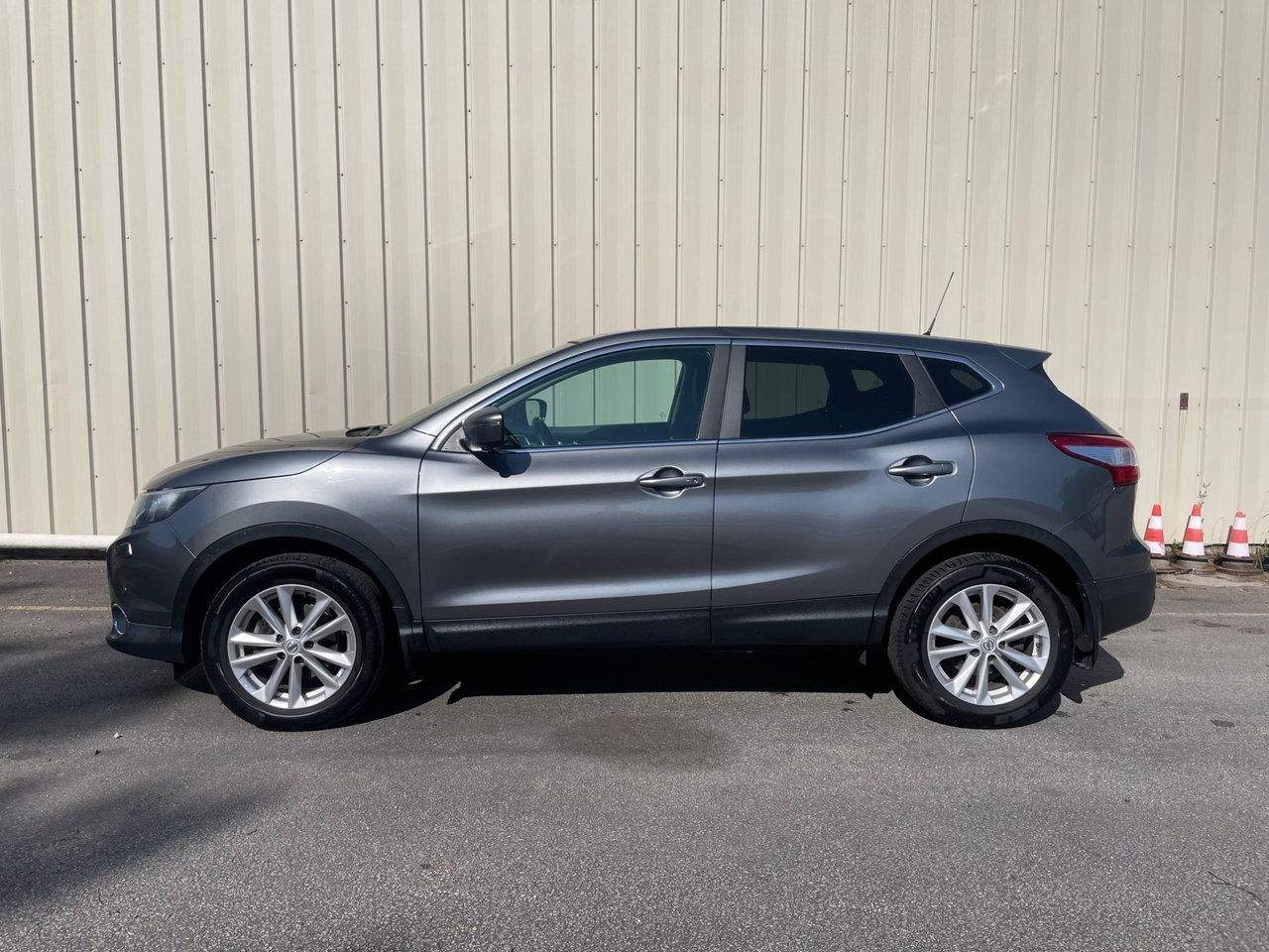 Nissan Qashqai 1.5 dCi DPF 2017, bild 2/10