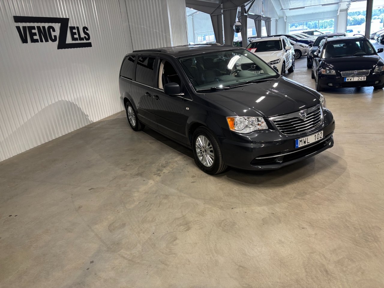 Lancia Voyager 2012, bild 2/10