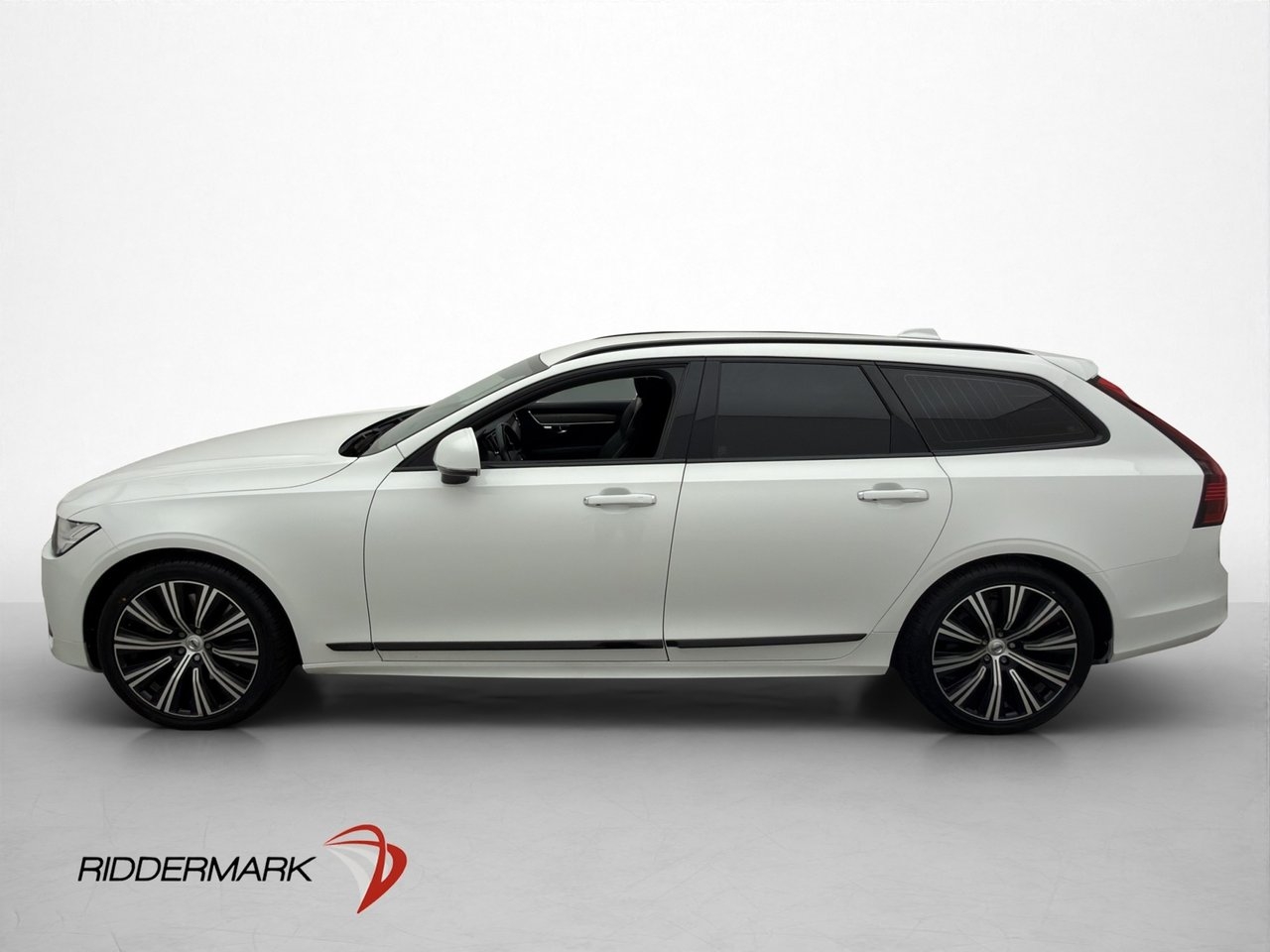 Volvo V90 2022, kuva 4/38