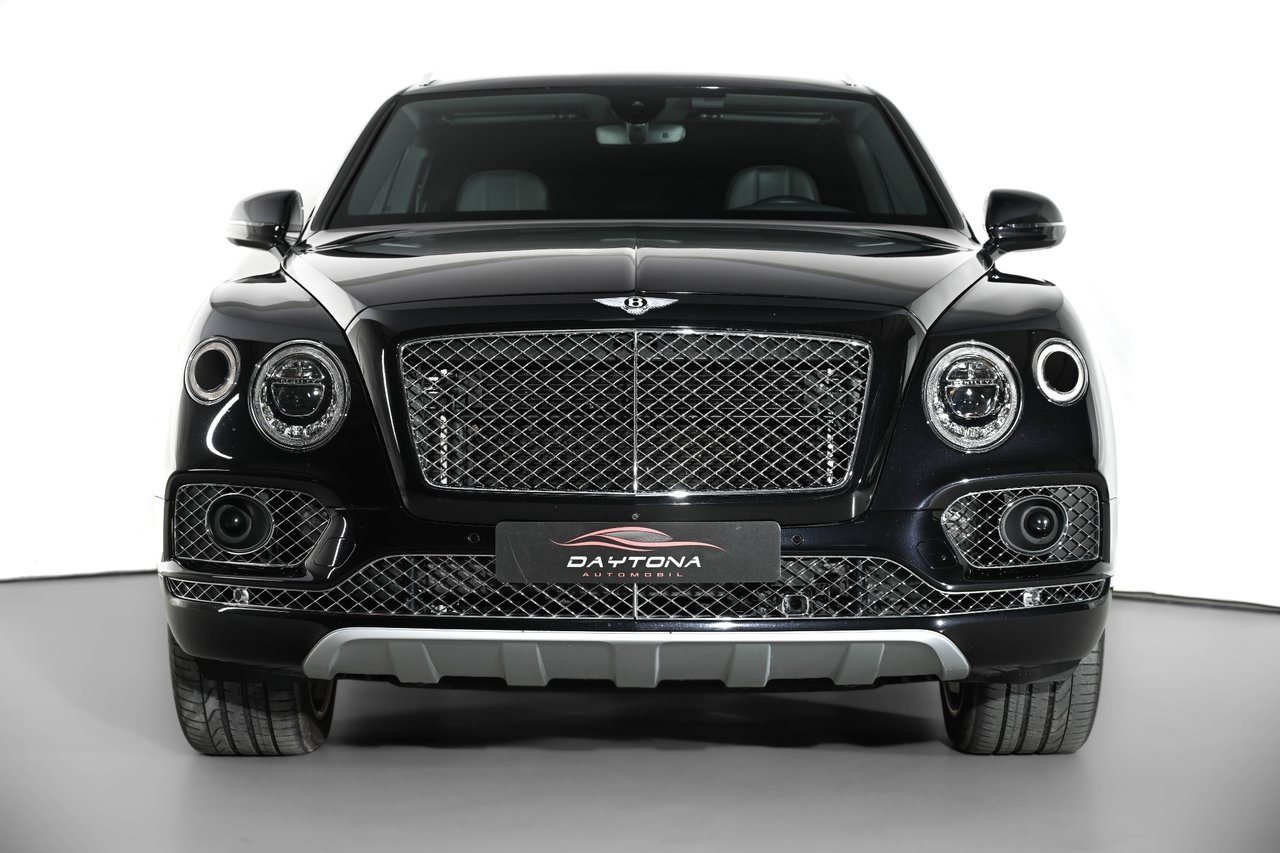 Bentley Bentayga W12 2017, kuva 6/10