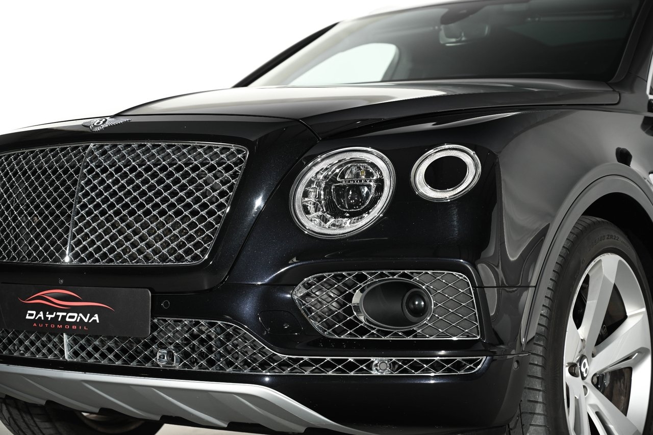 Bentley Bentayga W12 2017, kuva 5/10
