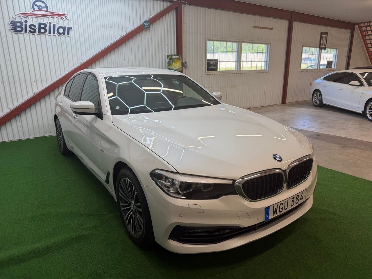 BMW 520 2017, bild 2/21