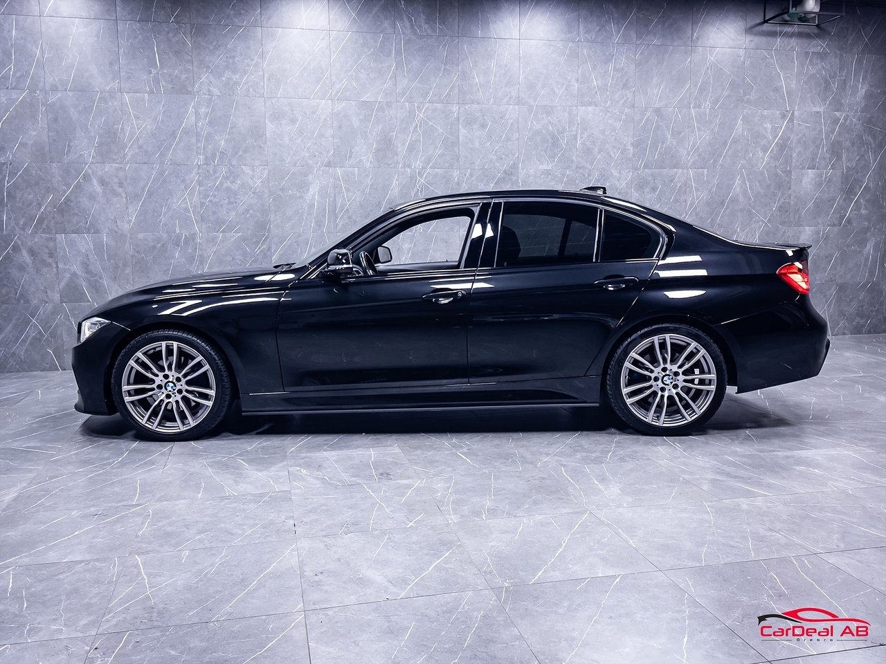 BMW 330 d xDrive Sedan M-Sport 2013, kuva 4/10