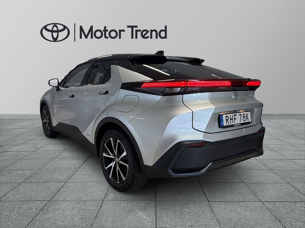 Toyota C-HR 2025, bild 3/26