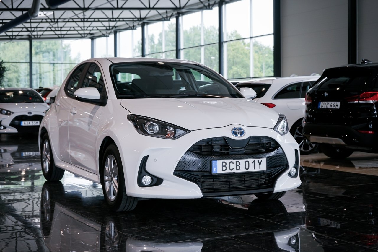 Toyota Yaris Hybrid CVT Active Euro 6 2023, bild 3/10