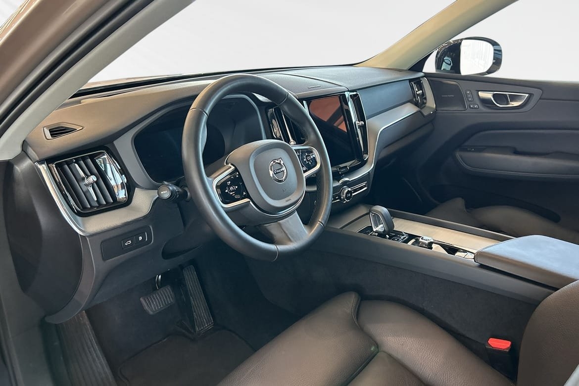 Volvo XC60 T6 Plus Dark Edition 2025, bild 7/10