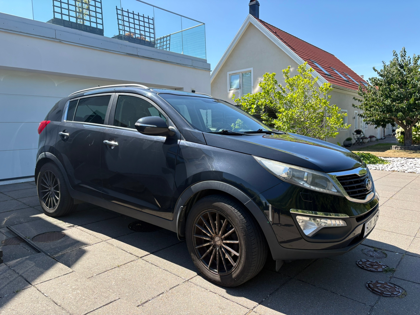 Kia Sportage 1.7 CRDi Manuell 2013, bild 2/5